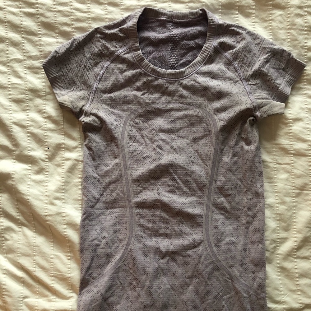 Lululemon swiftly tech short sleeve